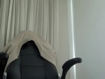 adam_evehotroom Image 4