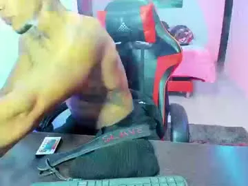 adam_valencia Image 14