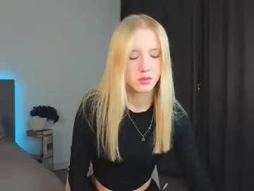 adele_armas Image 12