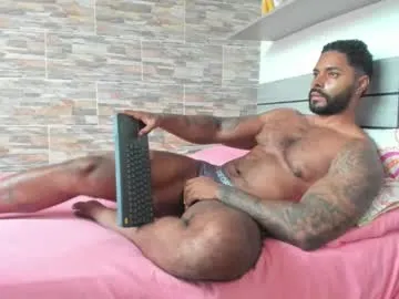 angelo_evans33 live room