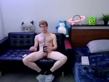 blueeyedtallguy live room