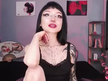 cati_petite Image 12