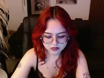 crimson_tati live room