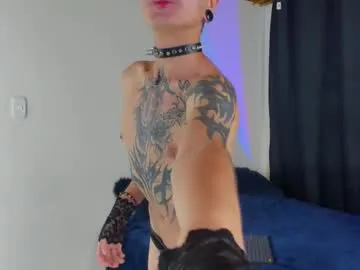 dark_lucky live room