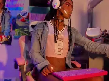 effy_marinn Image 15