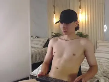 enzo_steel live room