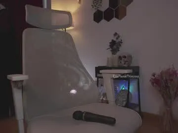 evapunkprincess Image 3