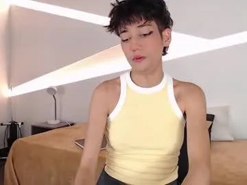 hot_little_bunny live room