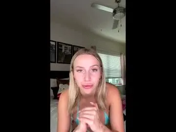 itsmealexisrae live room