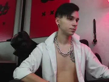 joseph__quinn live room