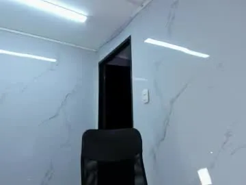 lilith_cooper20 Image 8