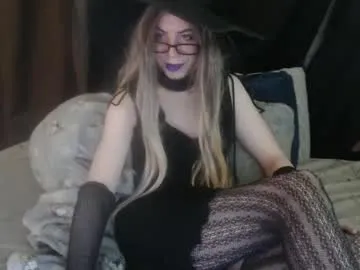 lisa_tyler live room