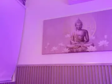 liz_monserrat live room