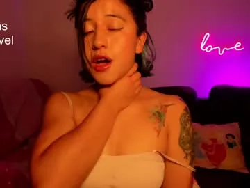 peach_paradisee's Thumb Image