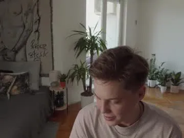 rusbradpitt live room