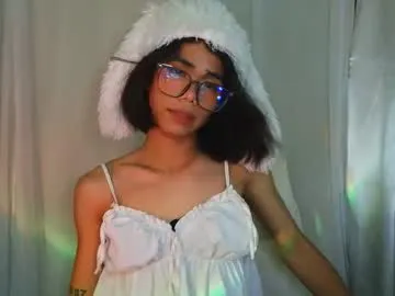 sluttypatotie Image 4