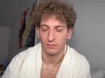 somechillbro live room