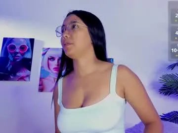 valentina_king18 Image 7