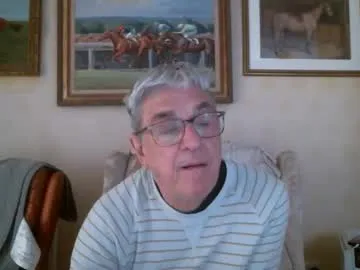 whitebriefs009's Thumb Image