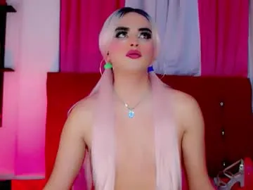 yarethrousss Image 18