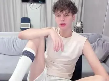 your_shy_guy live room